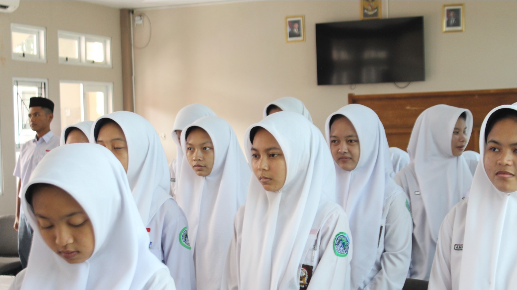 Foto kegiatan Pelantikan anggota PMR WIRA AVEROS-ASYIFA